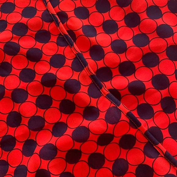 Vince Camuto Polka Dot Prep Faux Wrap V-neck Blouse Red Navy Blue Medium - Picture 11 of 16